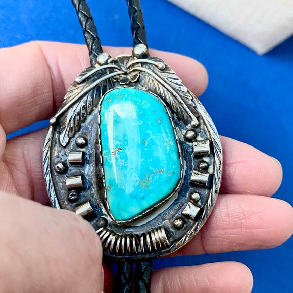 50-60's Vintage Native American Bolo Tie w/Turquoise & Sterling Silver Signed PW - Picture 2 of 10
